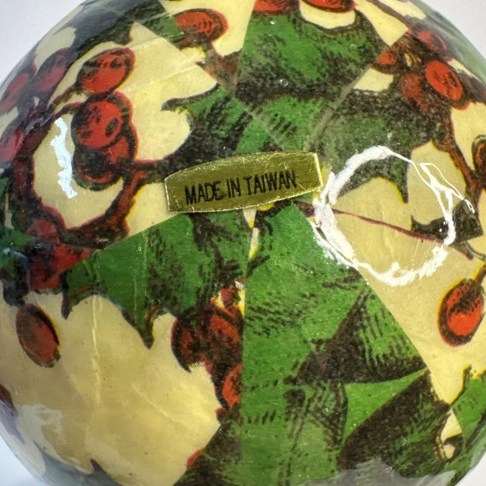 Set of 5 Vintage Paper Mache Decoupage Holly & Berry Christmas Ornaments 4